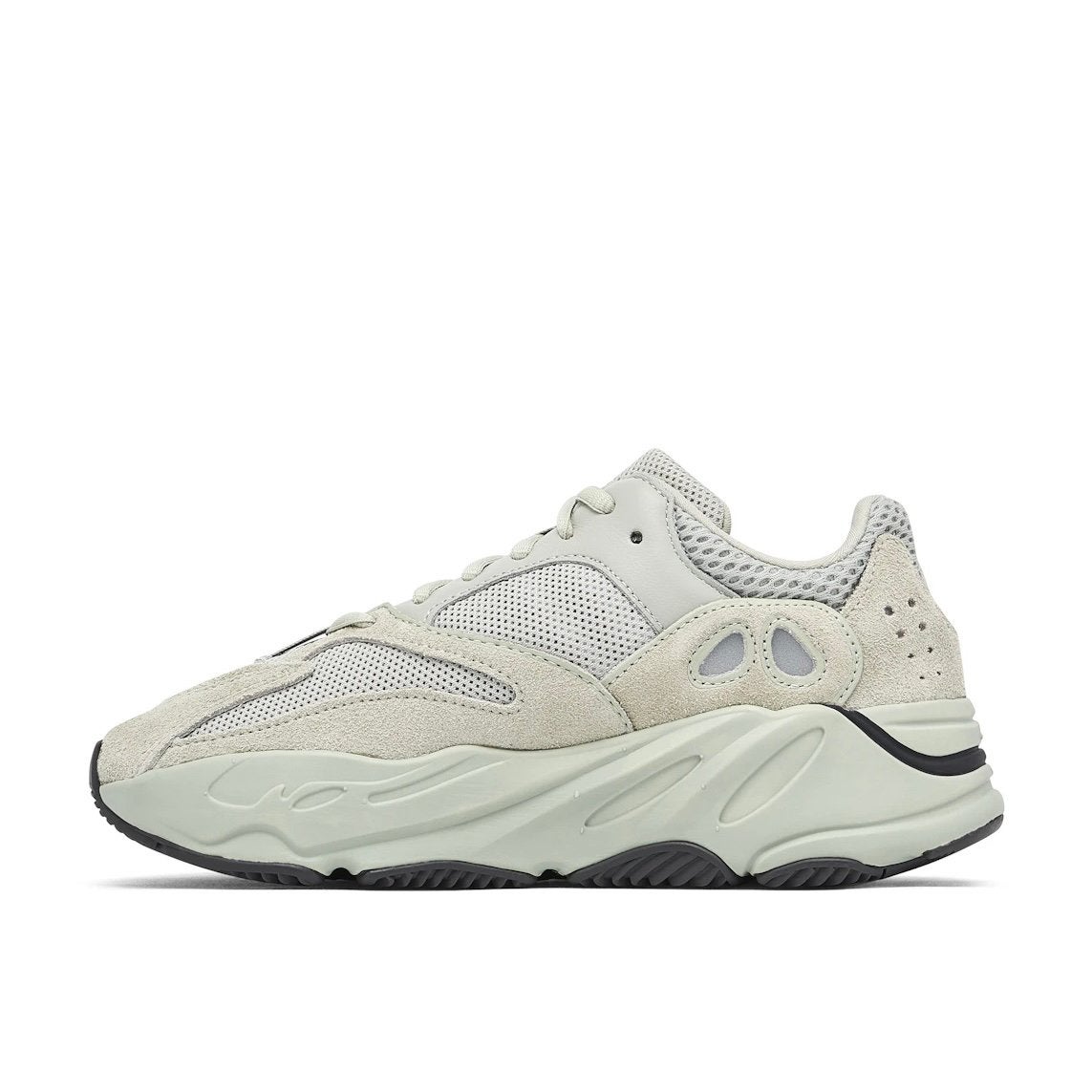 Yeezy 700 Salt 43 1/3 & 44 2/3, Ophalen of Verzenden, Zo goed als nieuw, Overige kleuren