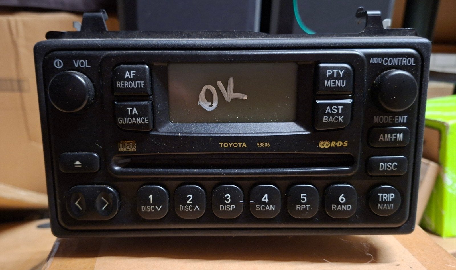 Toyota autoradio met cd-speler type 58806, Ophalen of Verzenden, Gebruikt