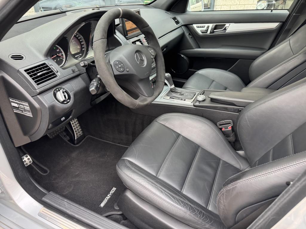 Mercedes-Benz C-Klasse AMG 63 Nieuwstaat Origineel VOL C63, Auto's, Mercedes-Benz, Automaat, Achterwielaandrijving, 8 cilinders
