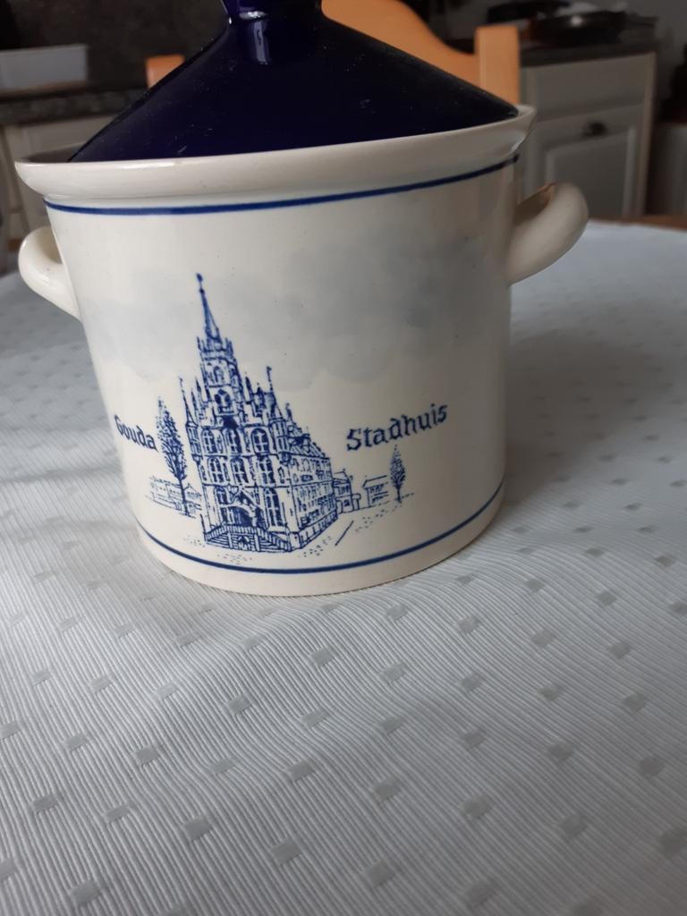 Vintage Gouda Stadhuis aardewerk pot met deksel, Antiek en Kunst, Ophalen of Verzenden