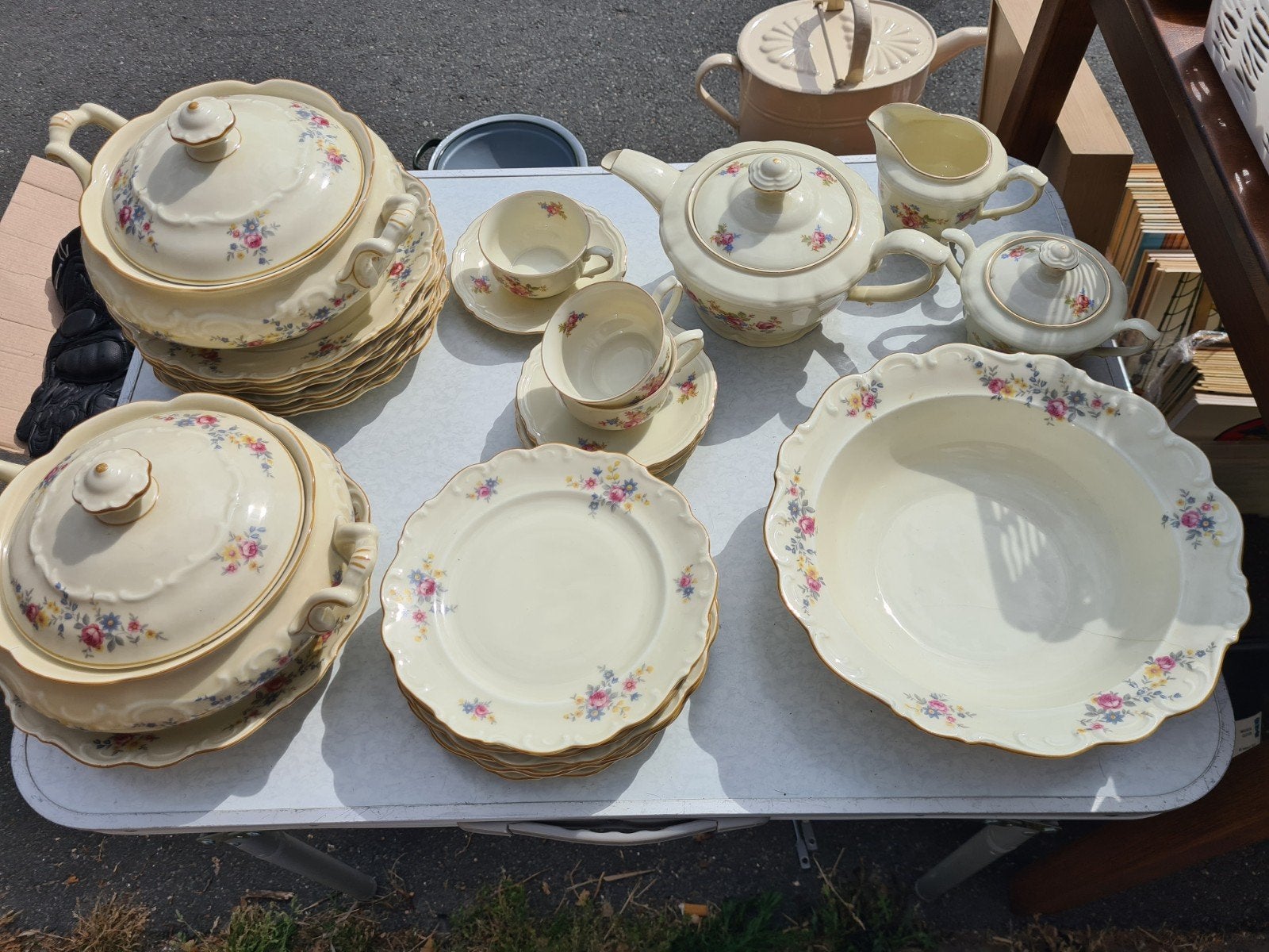 Vintage servies set met bloemmotief, Ophalen