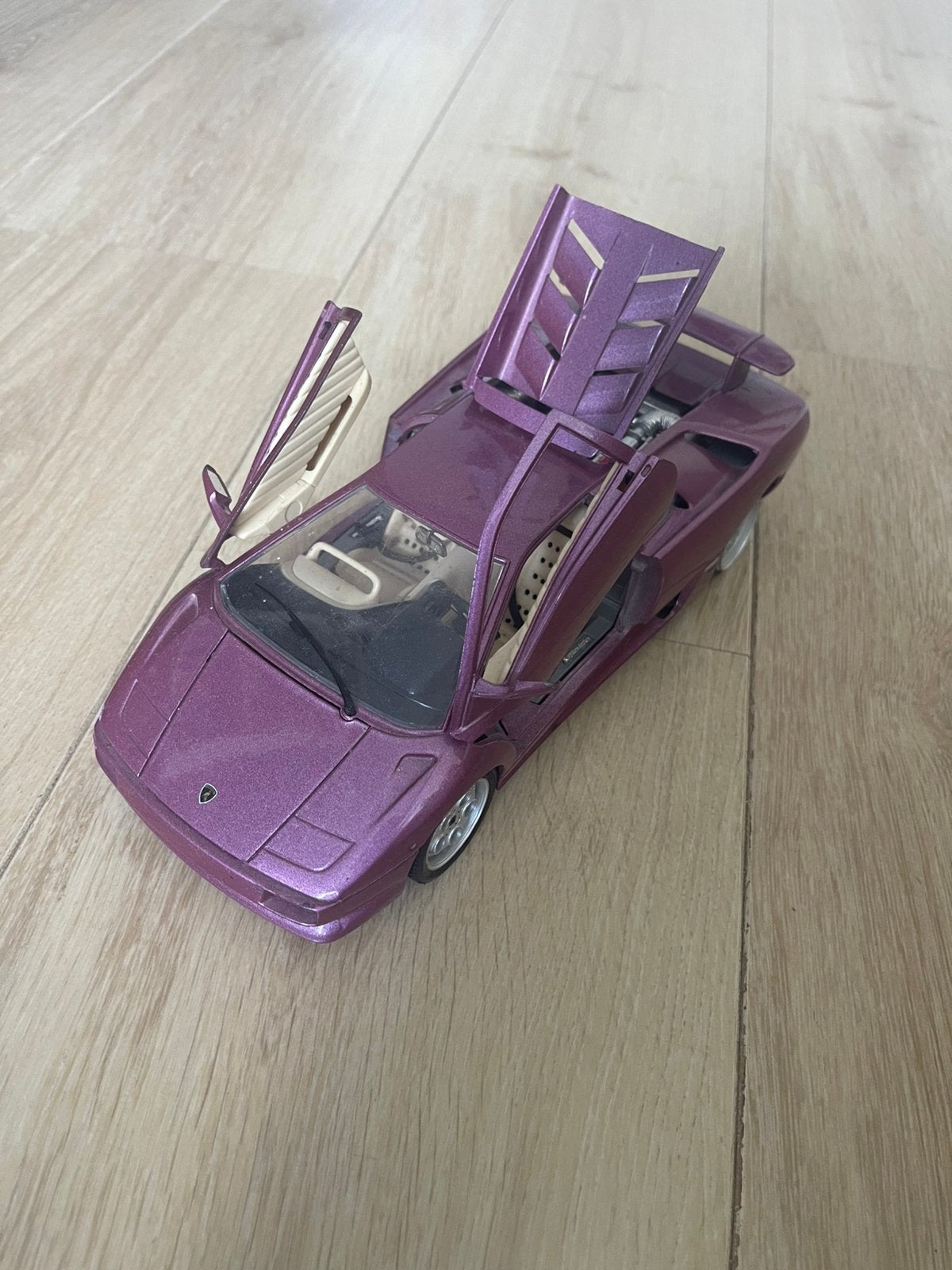 Mooie Bburago Lamborghini Diablo uit 1990 in schaal 1:18, Ophalen of Verzenden, Zo goed als nieuw, Bburago