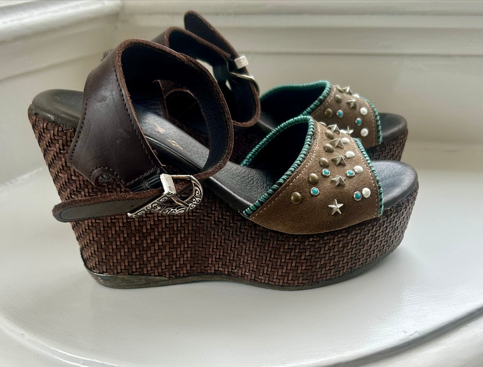 Ibiza stijl sleehakken, maat 37, gekocht in Spanje, Ophalen of Verzenden, Gedragen, Bruin, Sandalen of Muiltjes