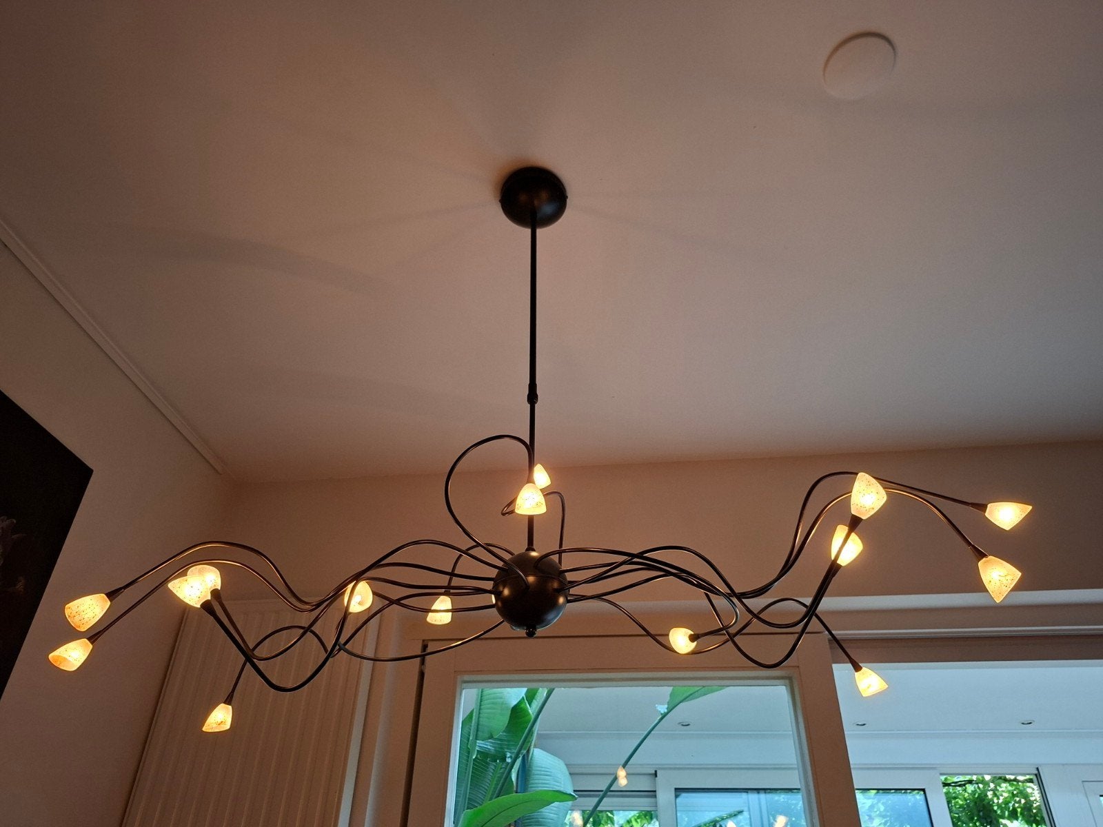 Foto 3 van Design hanglamp met 12 lichtpunten en glazen kappen