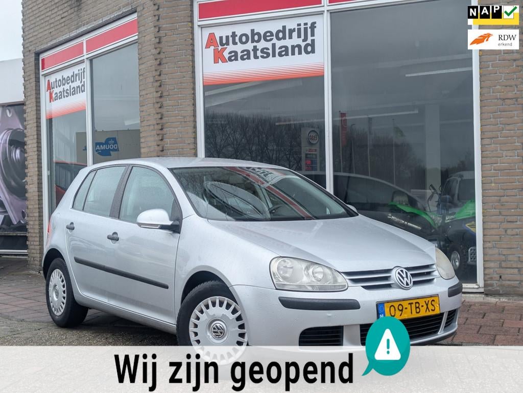 Volkswagen Golf 1.6 FSI Turijn - Clima - Electr Ramen -, Voorwielaandrijving, Gebruikt, Zwart, Handgeschakeld