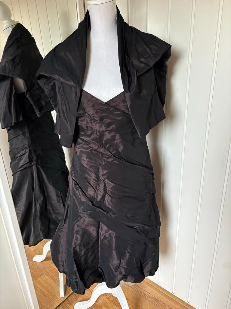 Max Mara Avondjurk met Bolero - Elegant Zwart, Maat 38/40 (M), Zwart, Ophalen of Verzenden, Zo goed als nieuw