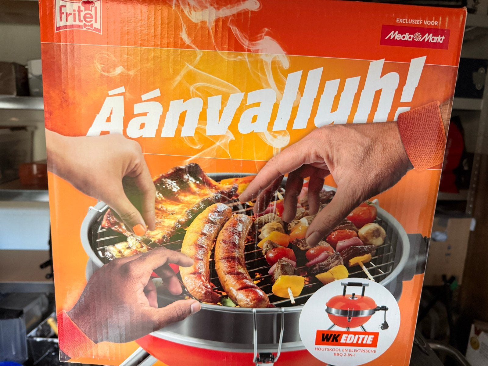 Fritel Houtskool en Elektrische BBQ 2-in-1 WK Editie, Ophalen of Verzenden, Nieuw