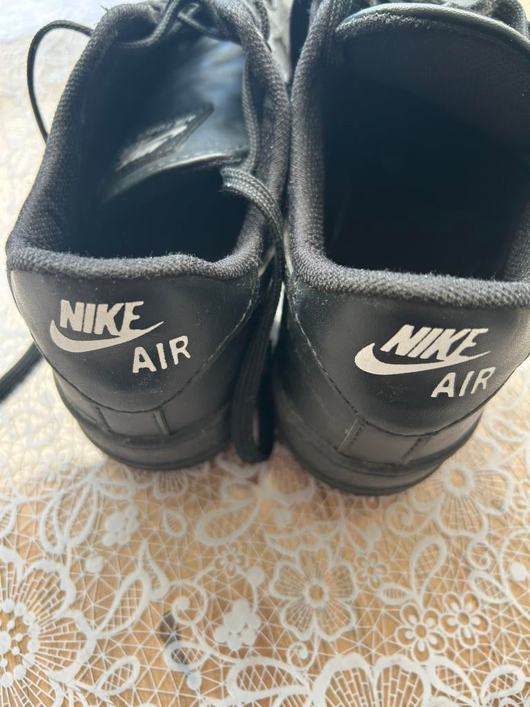 Nike  schoenen  mat 42, Ophalen, Zo goed als nieuw, Schaatsen