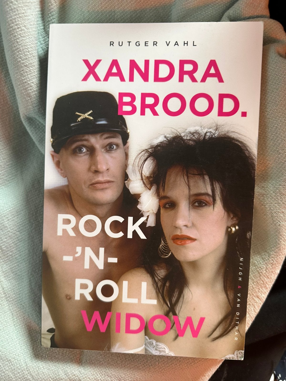 Xandra Brood - rock n roll widow, Ophalen of Verzenden