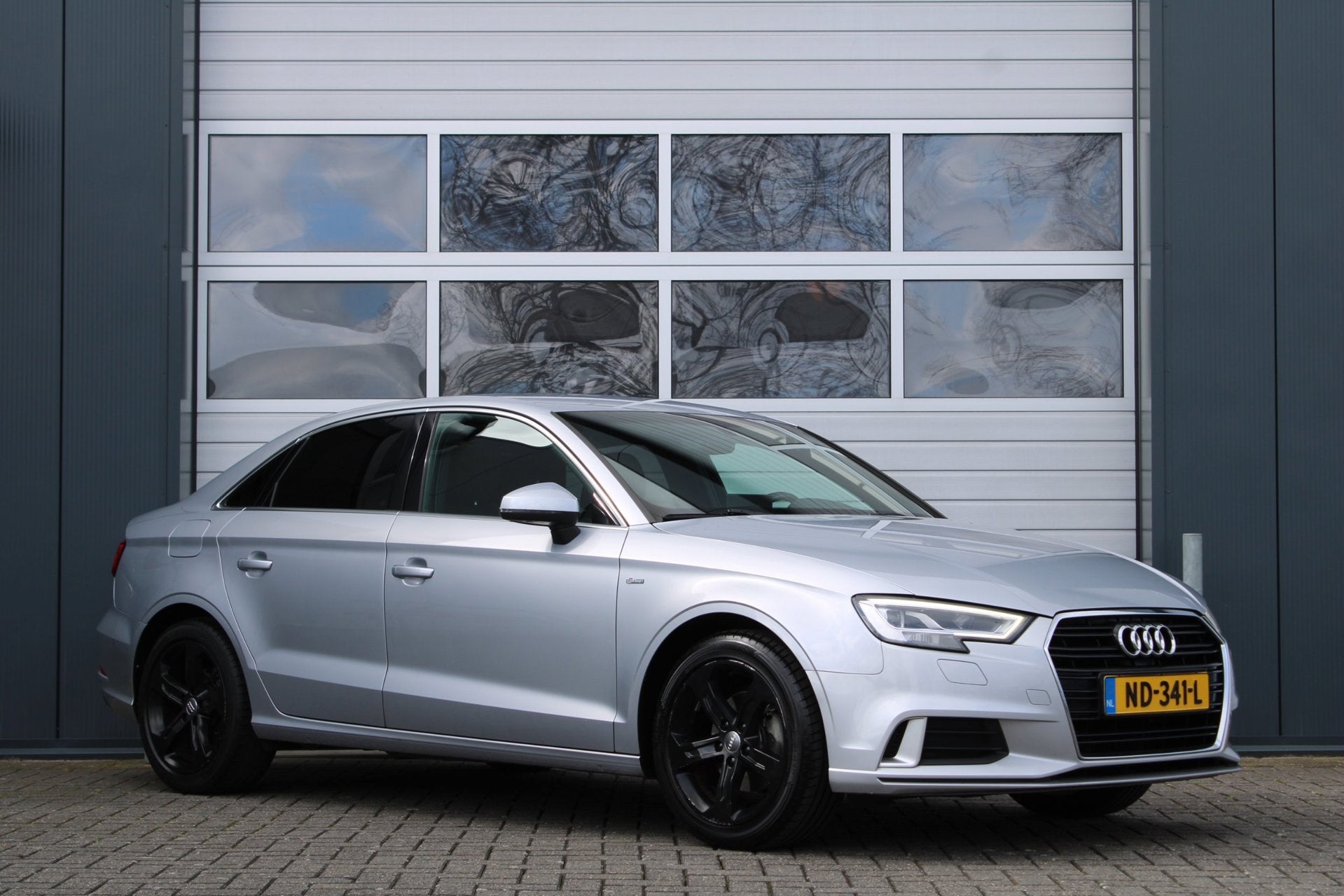 Audi A3 Limousine 1.0 TFSI Sport Lease Edition Automaat Clim, Auto's, Audi, Stof, Gebruikt, 116 pk, Bedrijf