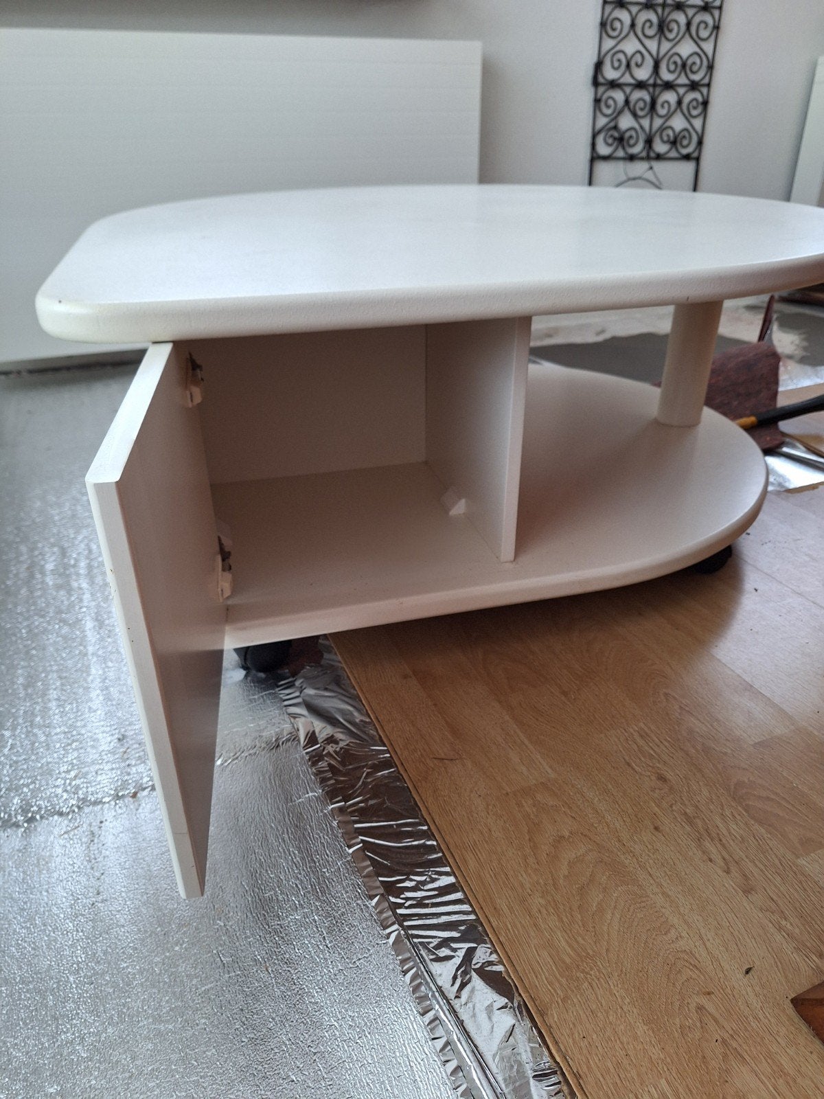 Druppelvormige salontafel of bijzettafel, Ophalen, Overige materialen, 50 tot 100 cm, 50 tot 100 cm