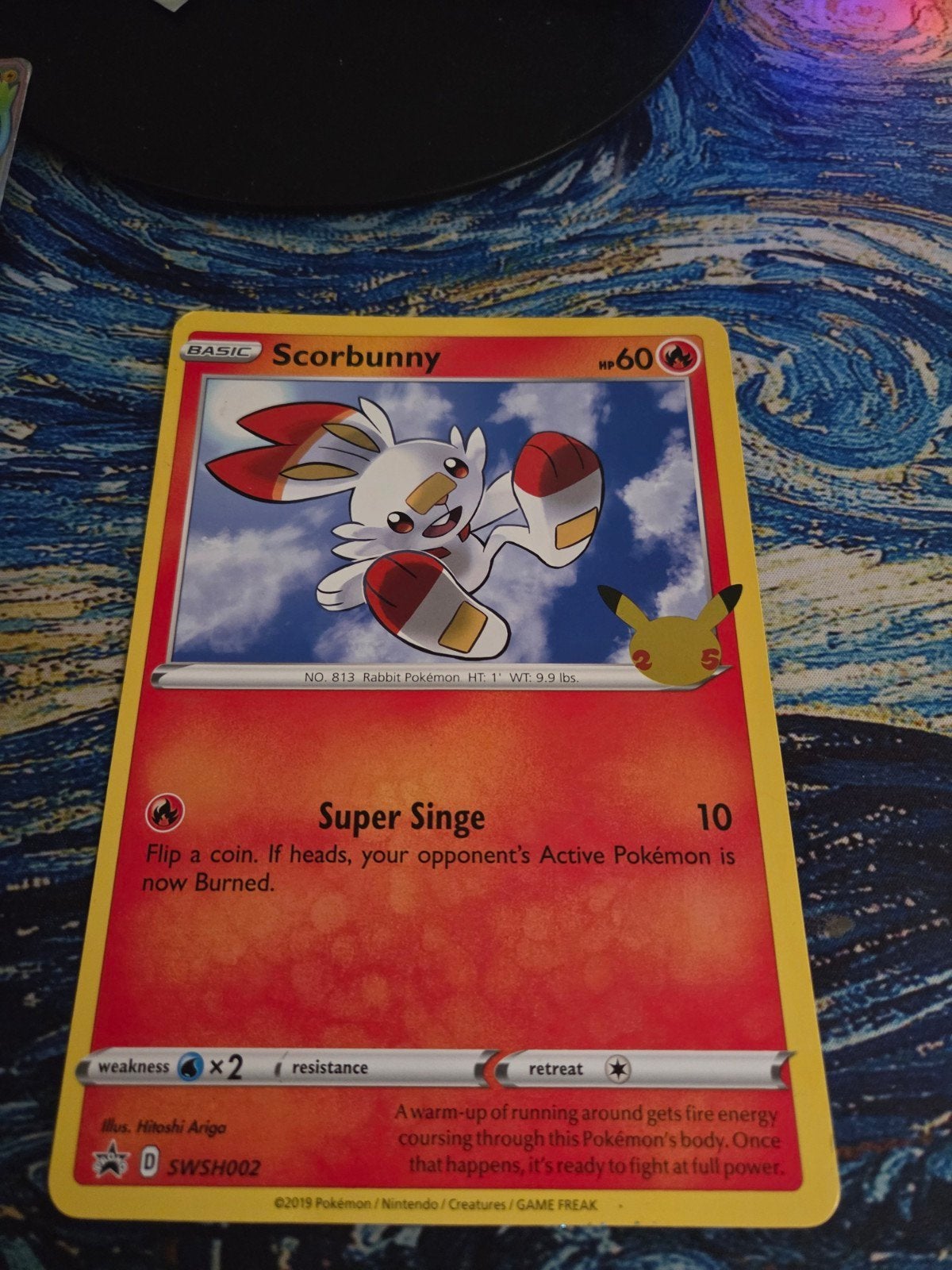 Scorbunny SWSH002 25th Anniversary Super Rare Pokémon Kaart, Ophalen of Verzenden, Zo goed als nieuw, Losse kaart