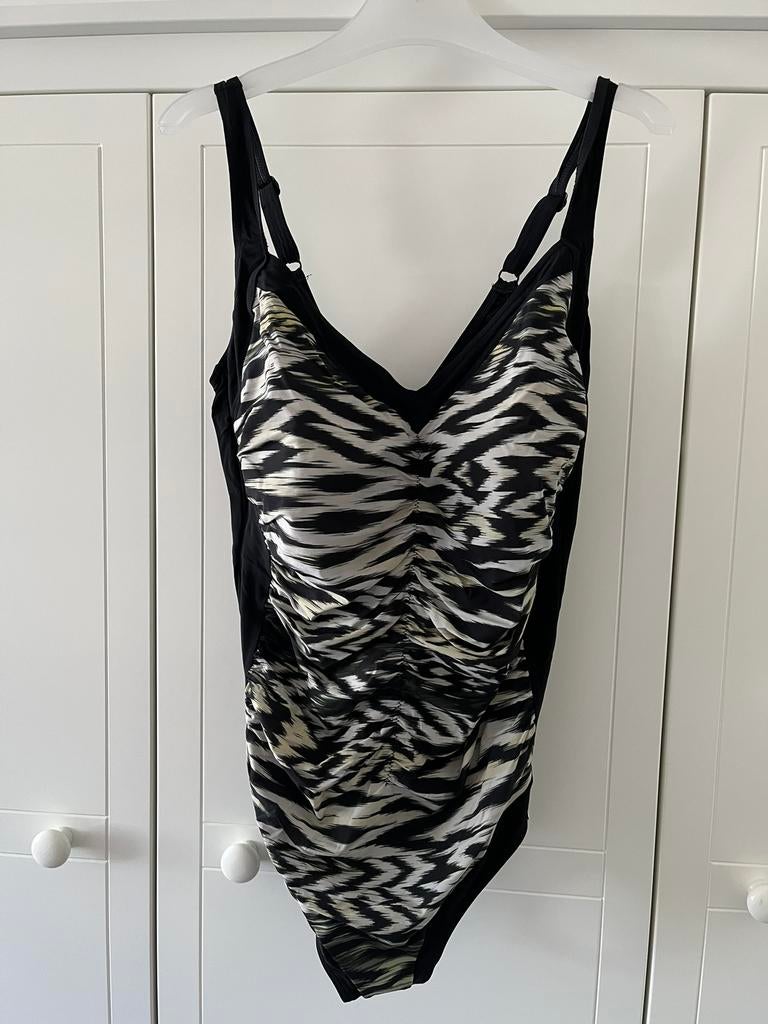 Dames corrigerend badpak zonder beugels Sunflair mt 48 / D, Ophalen of Verzenden, Zo goed als nieuw, Zwart, Badpak
