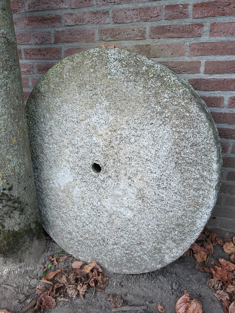 Oude molensteen, Ophalen, Gebruikt