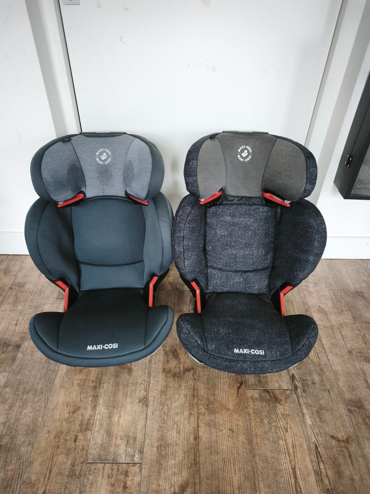 Maxi-Cosi RodiFix autostoel (2 beschikbaar), Ophalen, Autogordel of Isofix, Gebruikt, 15 t/m 36 kg