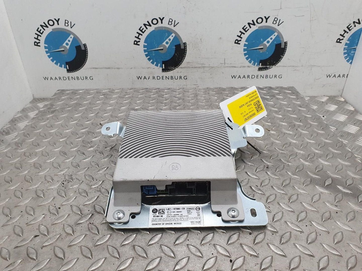 FORD KUGA DFK ST-LINE VERSTERKER UNIT AUDIO 2023, Ophalen of Verzenden, Gebruikt, Stiba lid