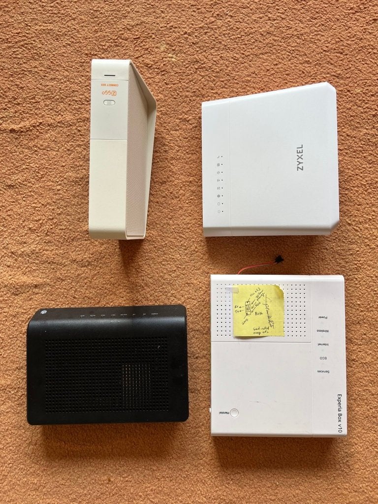 Diverse modems en routers (KPN, Zyxel, Huawei, Ziggo), Computers en Software, Overige Computers en Software, Gebruikt, Ophalen of Verzenden