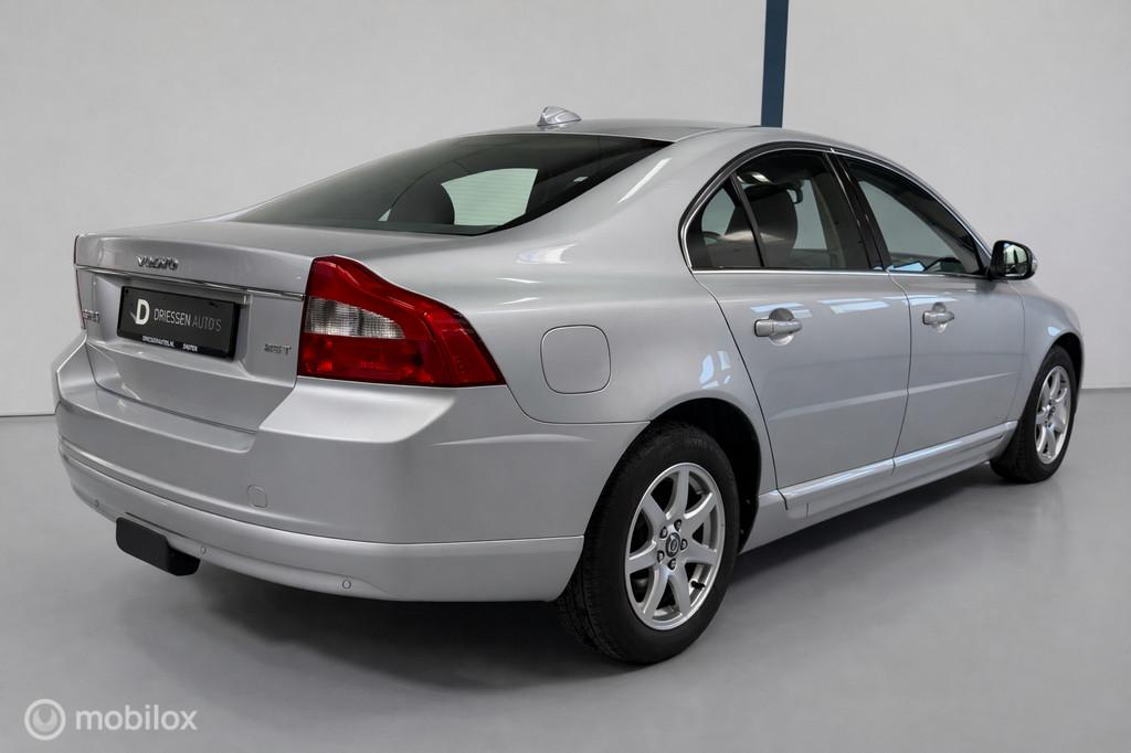 Volvo S80 2.5 T Momentum AUTOMAAT, 1512 kg, Traction-control, 2521 cc, 10 km/l