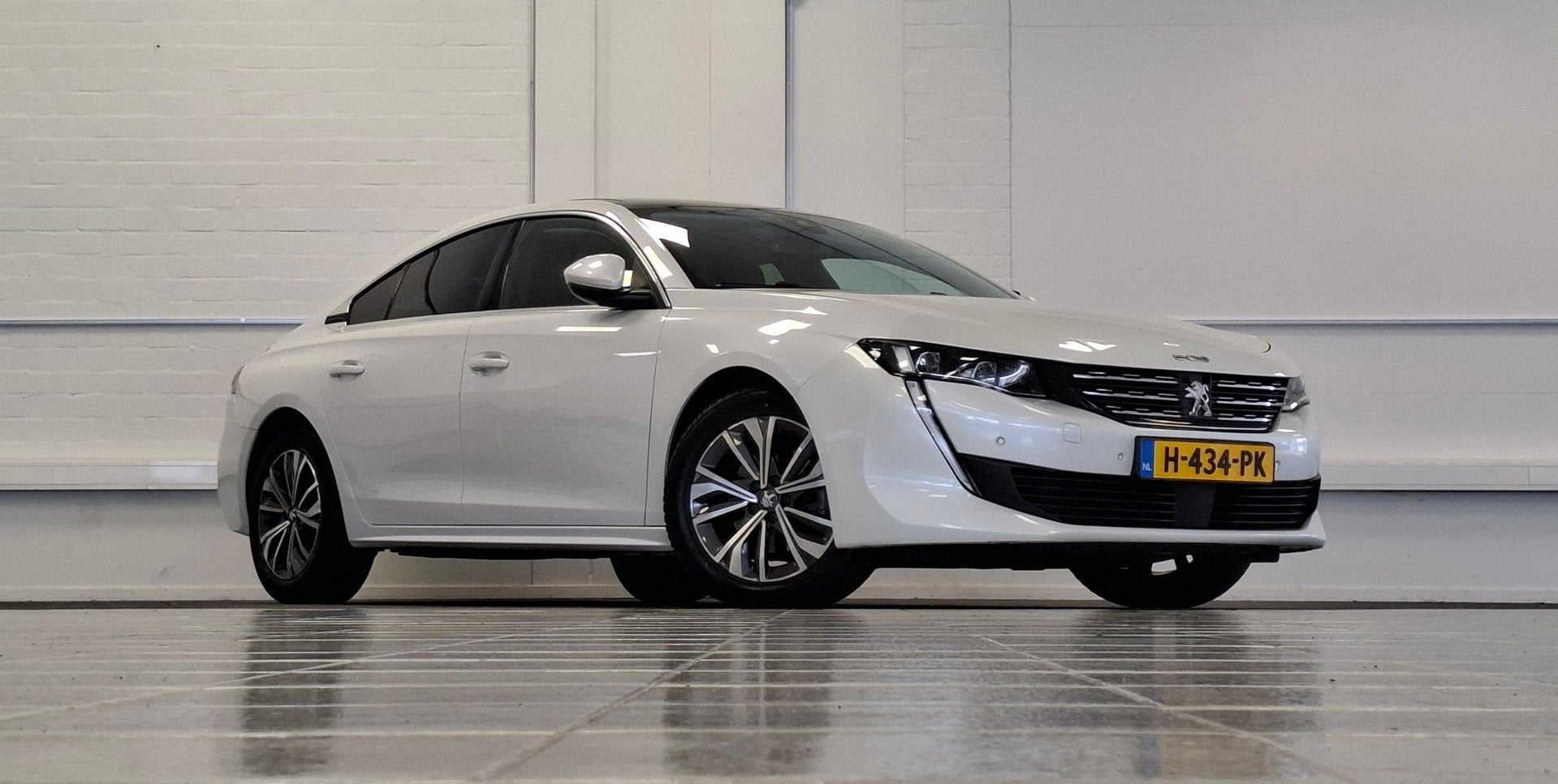 Peugeot 508 1.6 PureTech Blue Lease Active Schuif/kanteldak, Auto's, 745 kg, Stof, Gebruikt, 4 cilinders