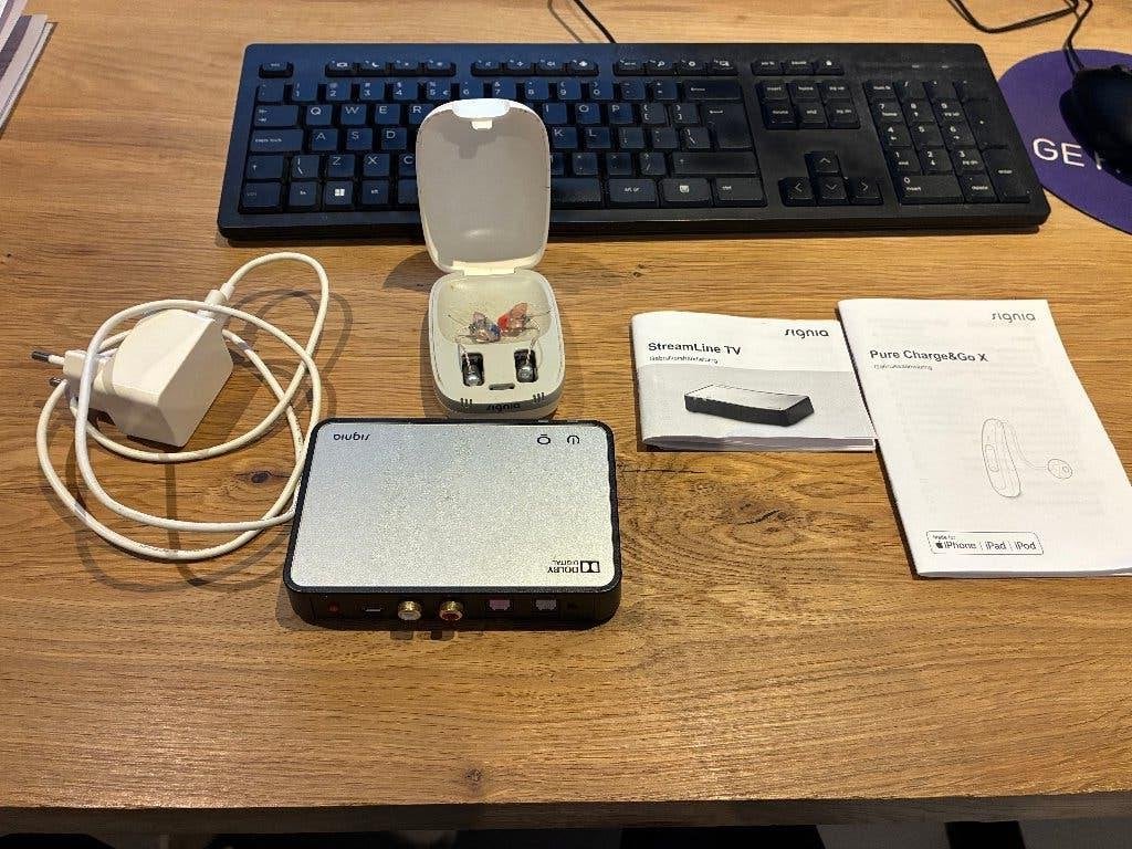 Signia Comfort Clickmould RIC Gehoorapparaten + TV Receiver, Ophalen of Verzenden, Gebruikt