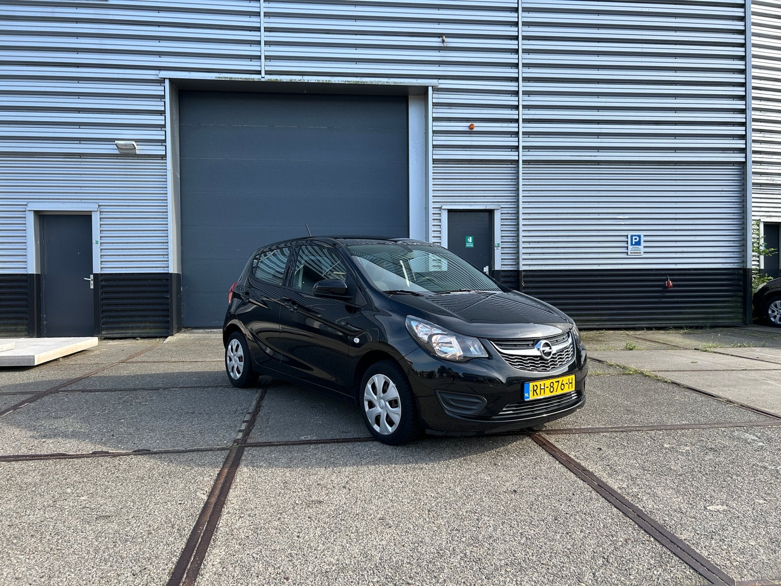 Opel Karl 1.0 Ecoflex 55KW 2017 Zwart, Auto's, Opel, Voorwielaandrijving, 839 kg, 74 pk, Zwart