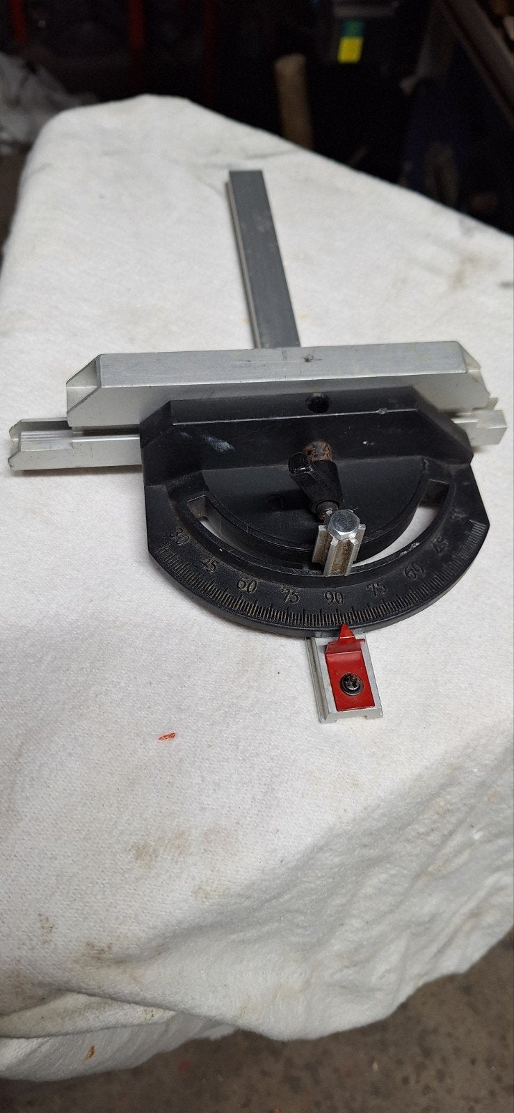 dwarsgeleider voor een zaagtafel of lintzaag o.i.d., Cirkelzaag, 70 mm of meer, Ophalen of Verzenden, Zo goed als nieuw