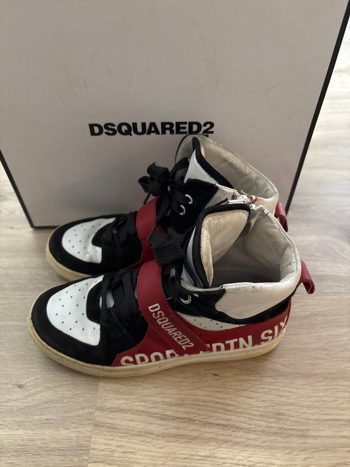 Dsquared2 sneakers maat 36, Kinderen en Baby's, Gebruikt, Schoenen, Ophalen of Verzenden, Jongen
