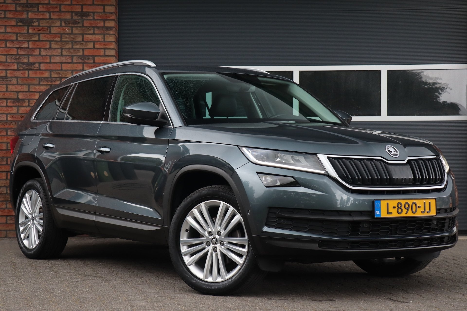 Skoda Kodiaq 1.5 TSI Business Edition Plus 7p. Trekhaak, 4 cilinders, 150 pk, 7 stoelen, Origineel Nederlands