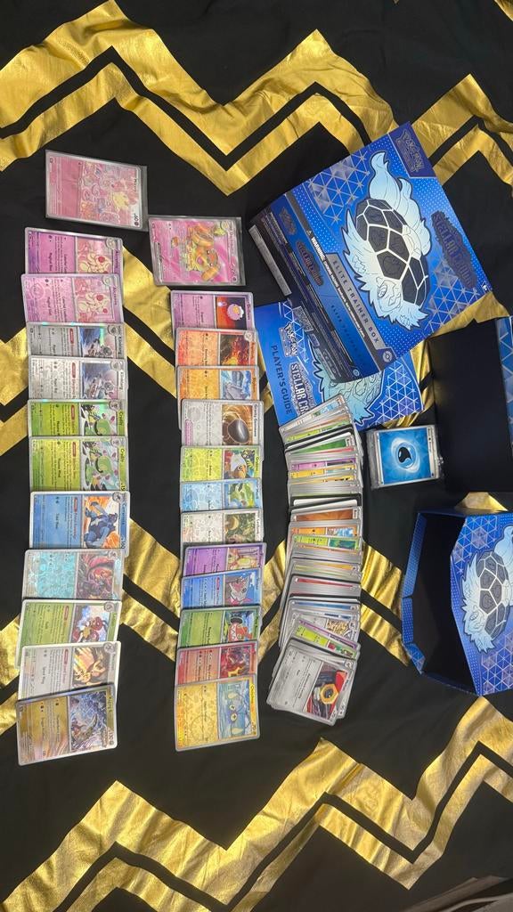 Pokémon Stellar Crown ETB met bulk kaarten en div hits, Ophalen of Verzenden, Gebruikt, Meerdere kaarten, Foil
