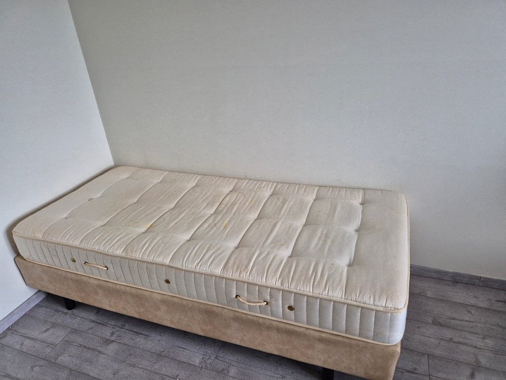 Gratis boxspring, Huis en Inrichting, Slaapkamer | Boxsprings, Ophalen, Gebruikt, Eenpersoons