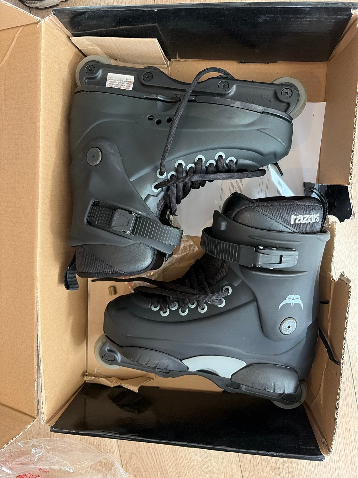 Razors Cult Aggressive Skates- Maat 42 - Zo goed als nieuw, Ophalen of Verzenden, Zo goed als nieuw