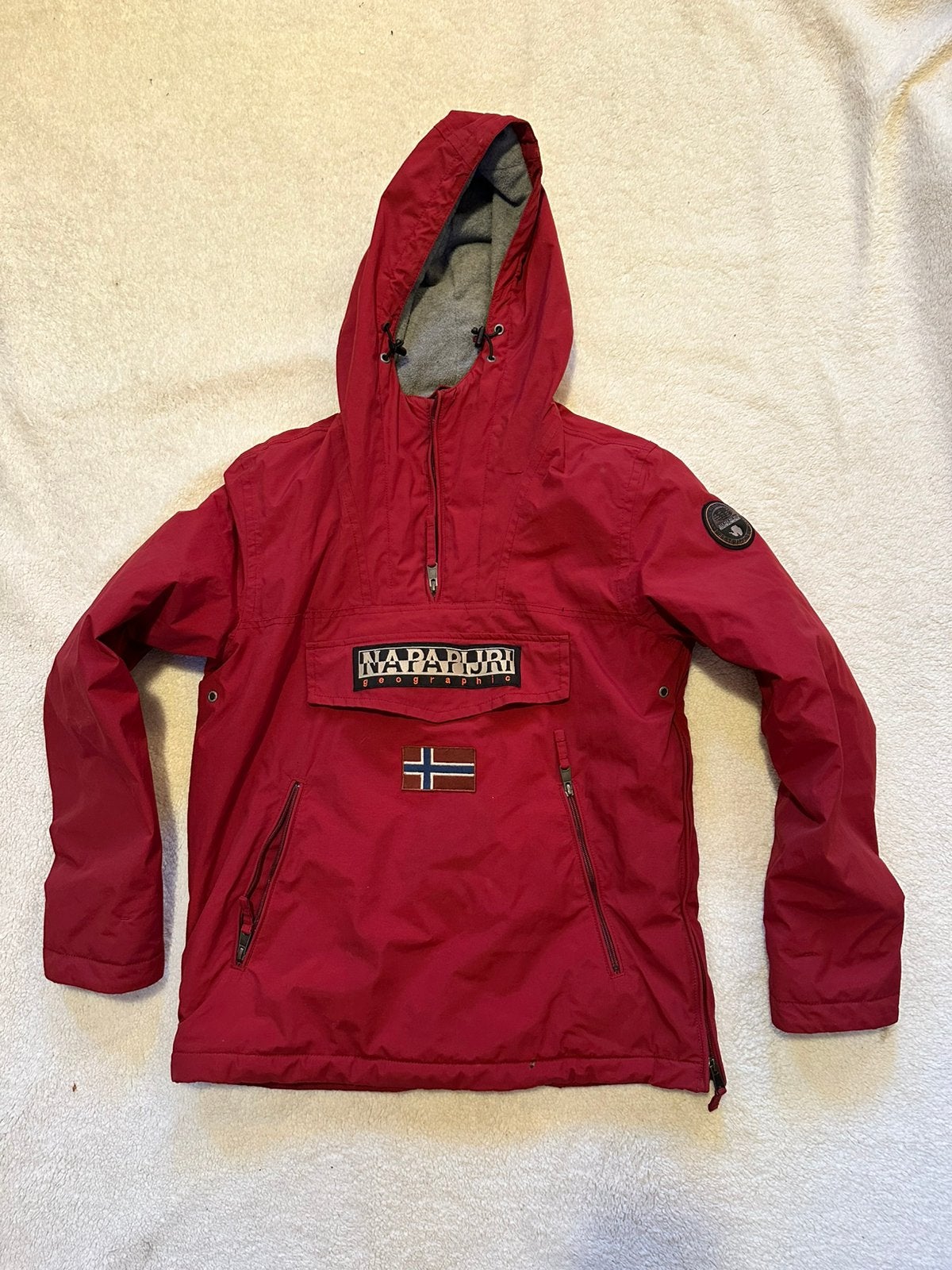 Rode Napapijri heren of jongens winterjas maat L, Ophalen of Verzenden, Zo goed als nieuw, Maat 52/54 (L), Rood