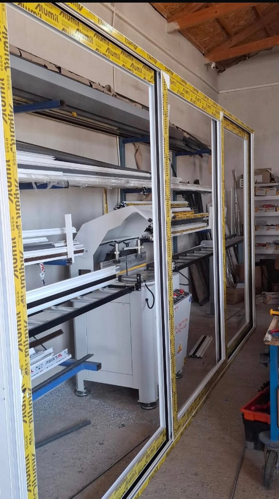 Alumil Aluminium schuifpui 4 vakken 5.00 x 220 cm, Doe-het-zelf en Verbouw, Kozijnen en Schuifpuien, Zo goed als nieuw, Schuifpui