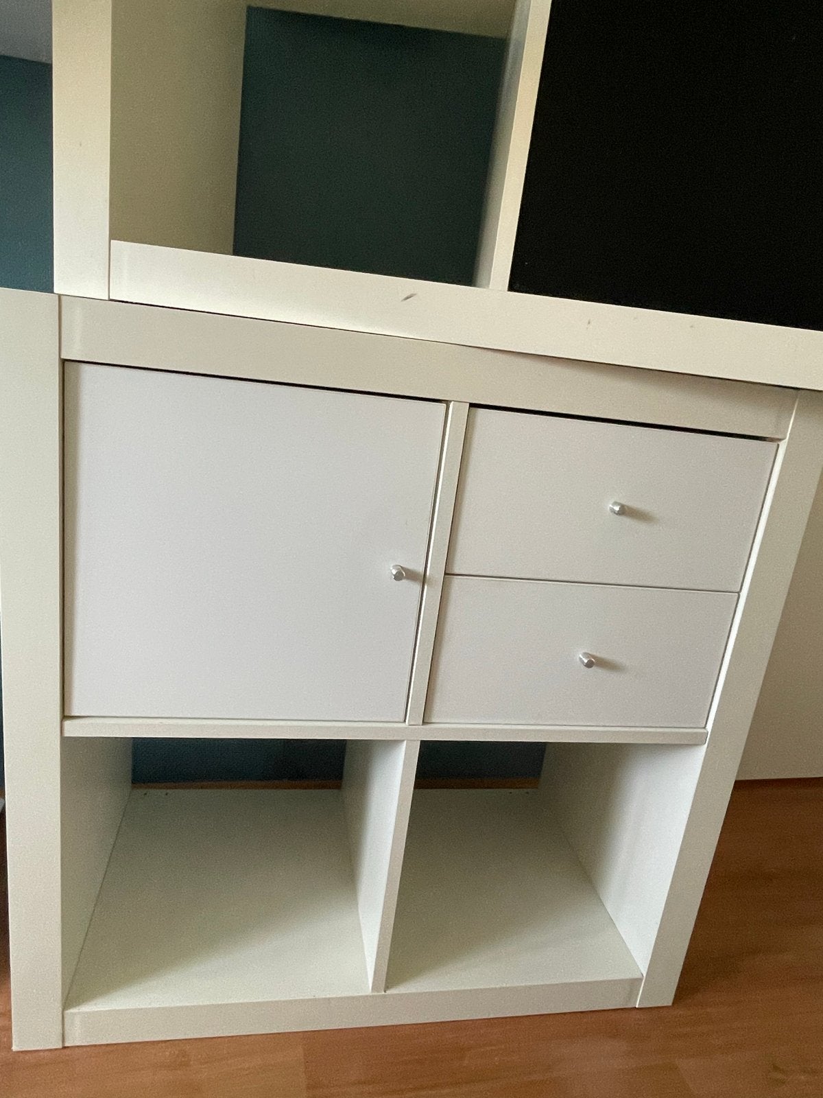 1x IKEA KALLAX Kast met 4 vakken en kastdeurtje en lades, Ophalen, Gebruikt