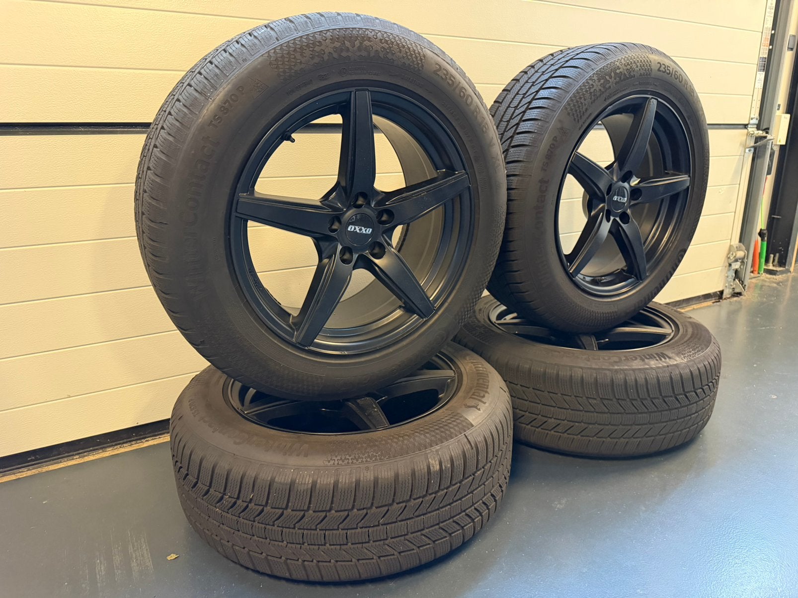 Audi Q5 Continental Winterbanden 235 60 18inch, Ophalen, 18 inch, Banden en Velgen, Nieuw