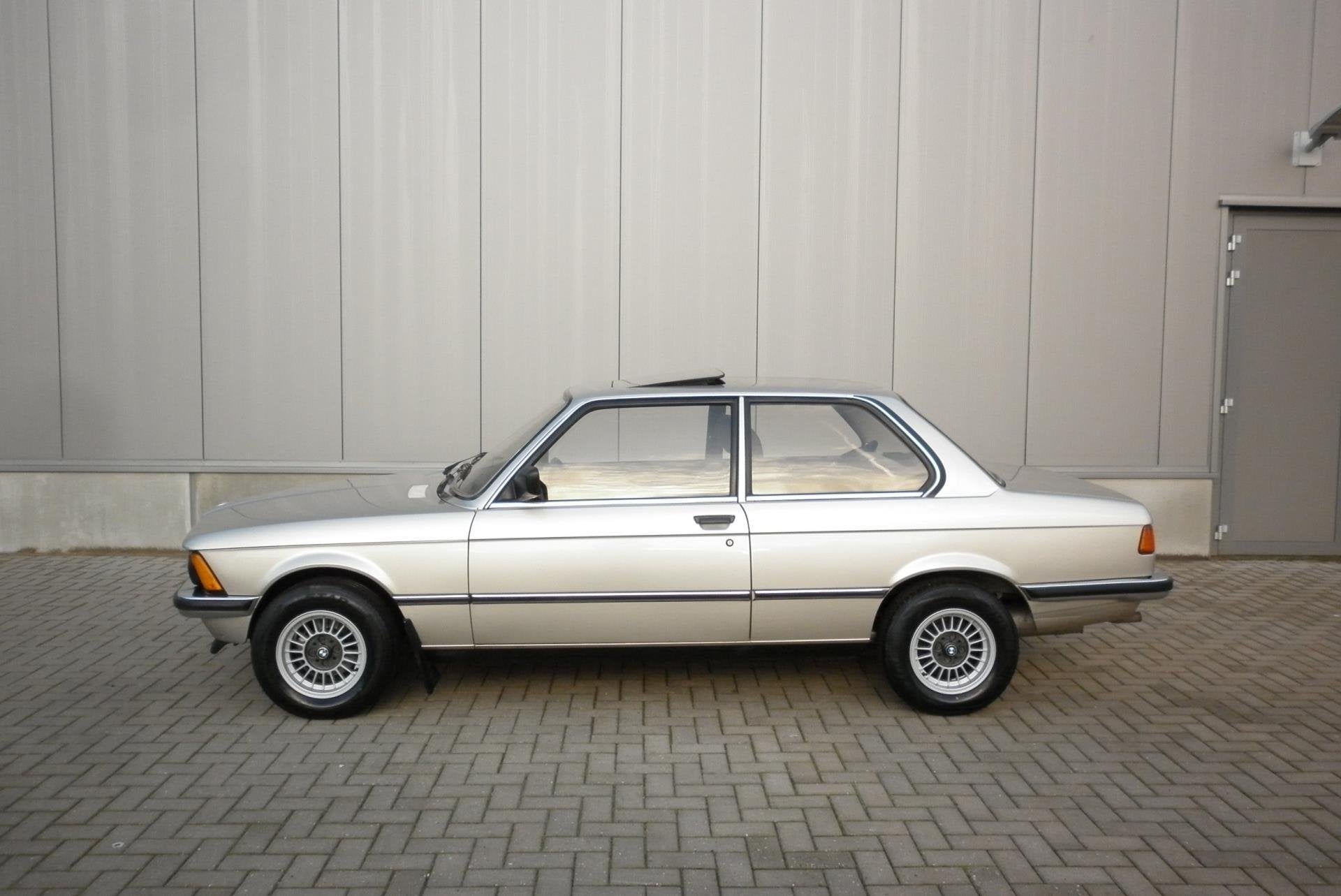 BMW 3-serie 315 E21 schuifdak mooie auto, foto 3