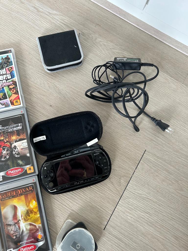 Sony Playstation Portable (PSP) 1st gen, Spelcomputers en Games, Spelcomputers | Sony PSP, Ophalen, Zwart, Niet werkend, PSP