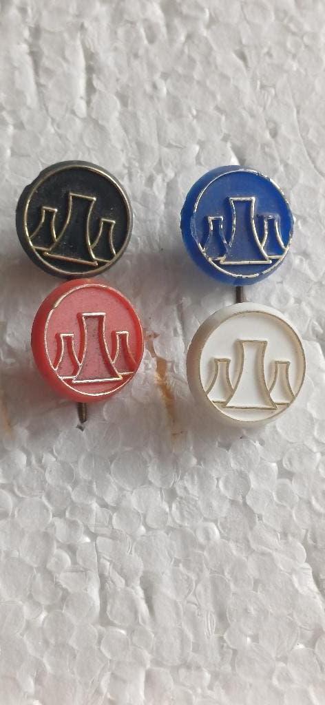 DSM Nederlandse Staatsmijnen met 3 koeltorens Mijnen Limburg, Ophalen of Verzenden, Zo goed als nieuw, Overige onderwerpen