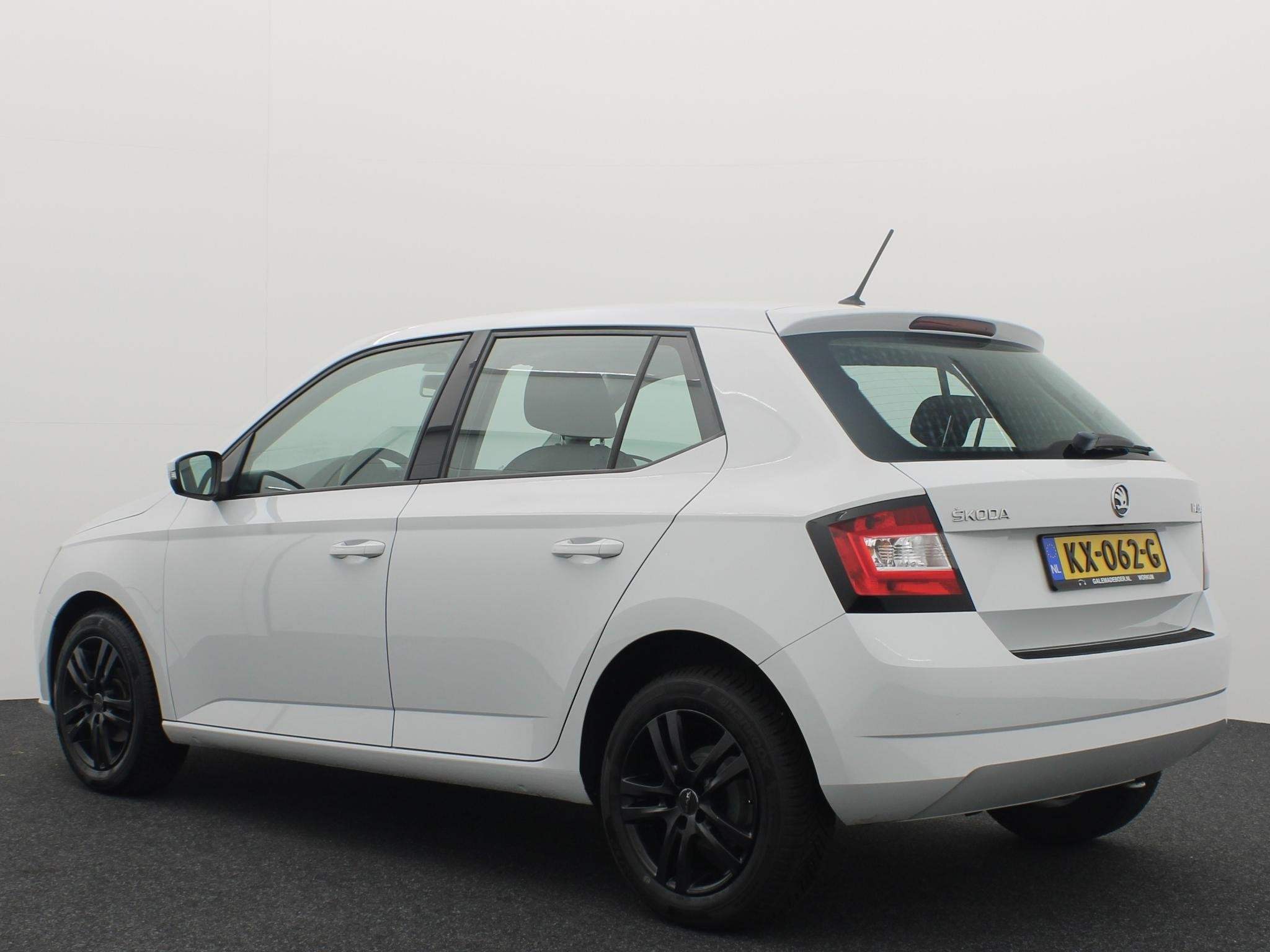 Skoda Fabia 1.0 Active AIRCO / CRUISE / ELEK RAMEN / LMV, Auto's, Stof, Euro 6, 60 pk, Wit