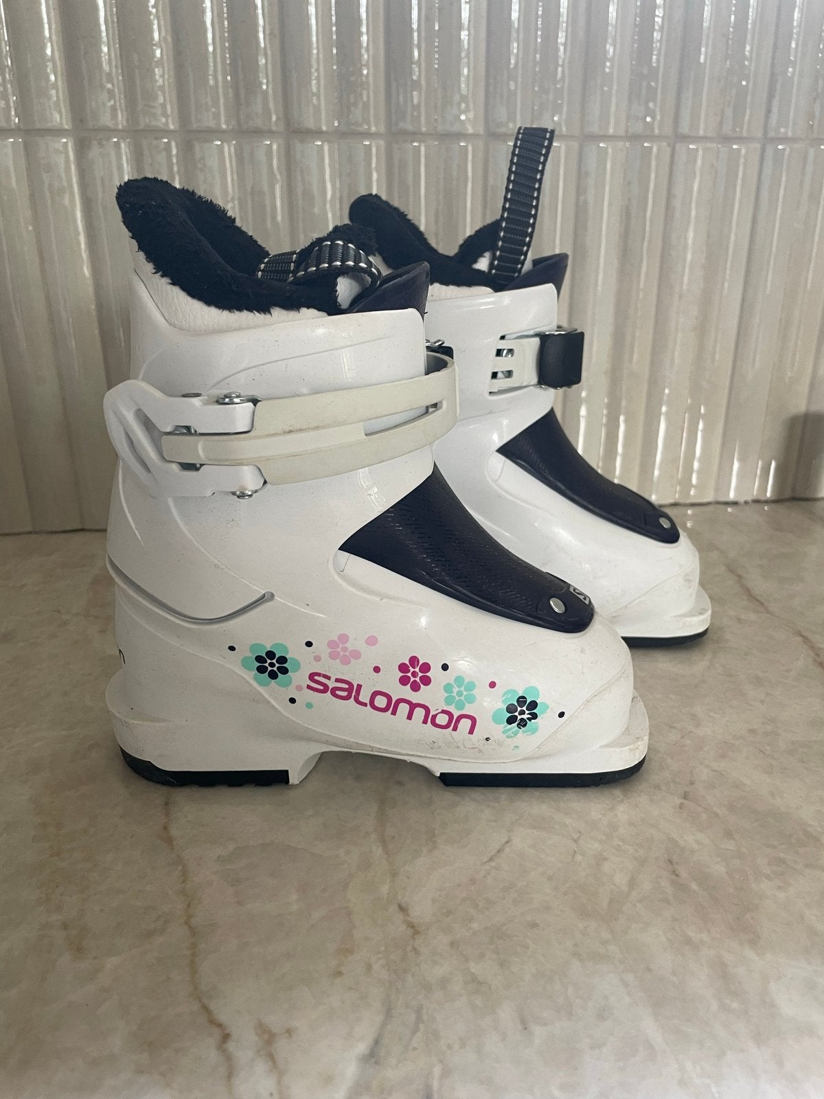 Salomon Kinderskischoenen wit met bloemetjes, maat 24-26, Ophalen, Gebruikt, Schoenen, Salomon