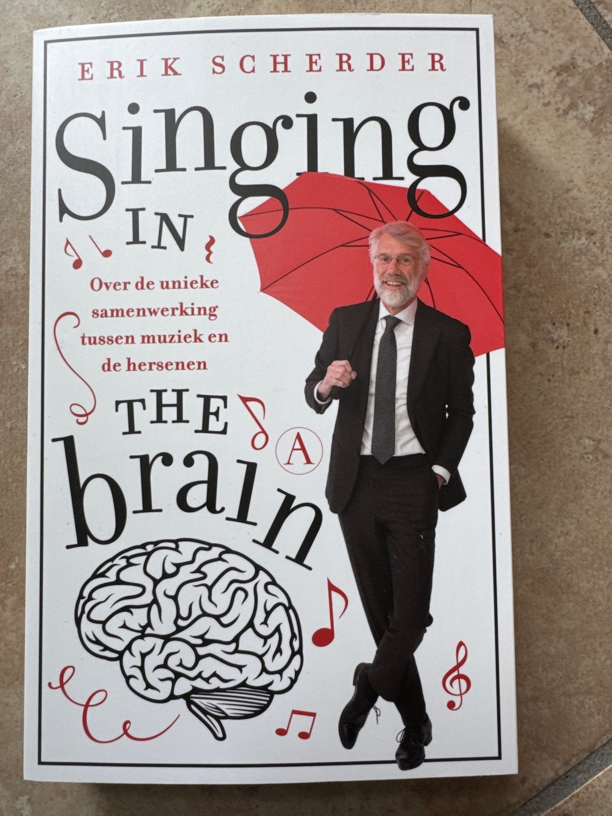 Erik Scherder - Singing in the brain, Boeken, Ophalen of Verzenden, Zo goed als nieuw, Erik Scherder