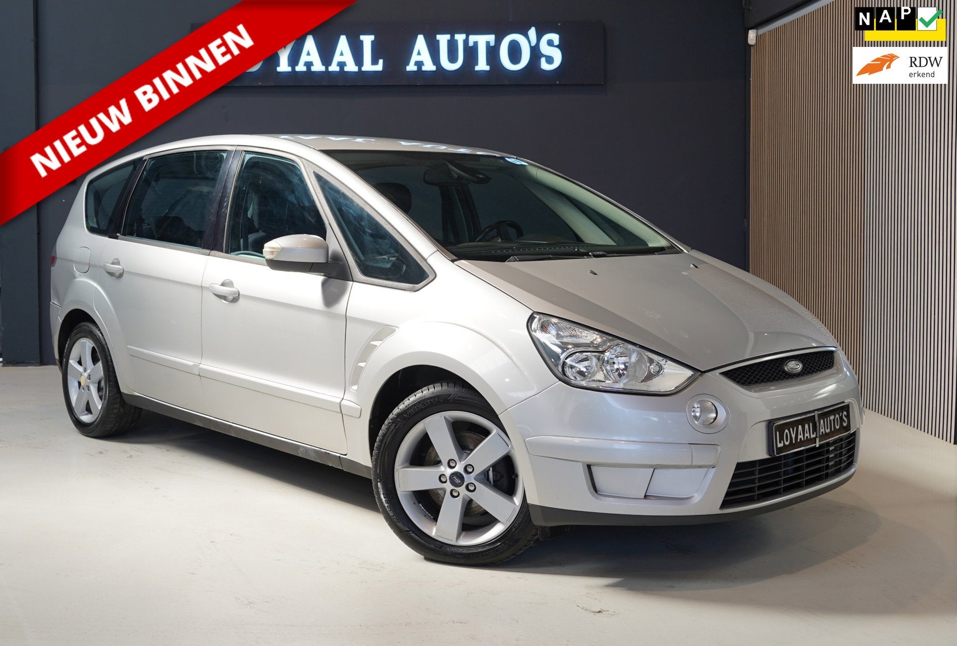 Ford S-Max 2.0-16V 7p. | 7 PERS. | 1E EIG | AIRCO | CRUISE |, Auto's, Voorwielaandrijving, Stof, Gebruikt, 1505 kg