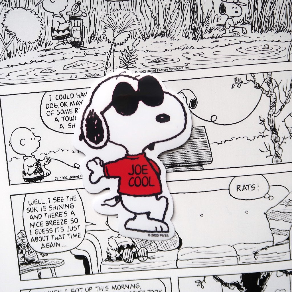Snoopy als Joe Cool van Peanuts strips en tekenfilm sticker, Verzamelen, Stripfiguren, Verzenden, Snoopy, Nieuw, Plaatje, Poster of Sticker