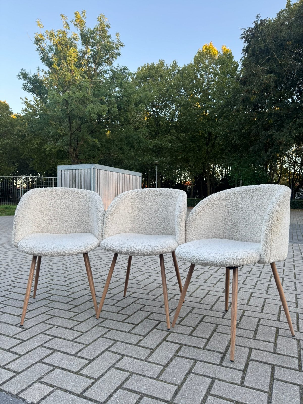 3x Bouclé Teddy Eetkamerstoelen Søstrene grene, Ophalen of Verzenden