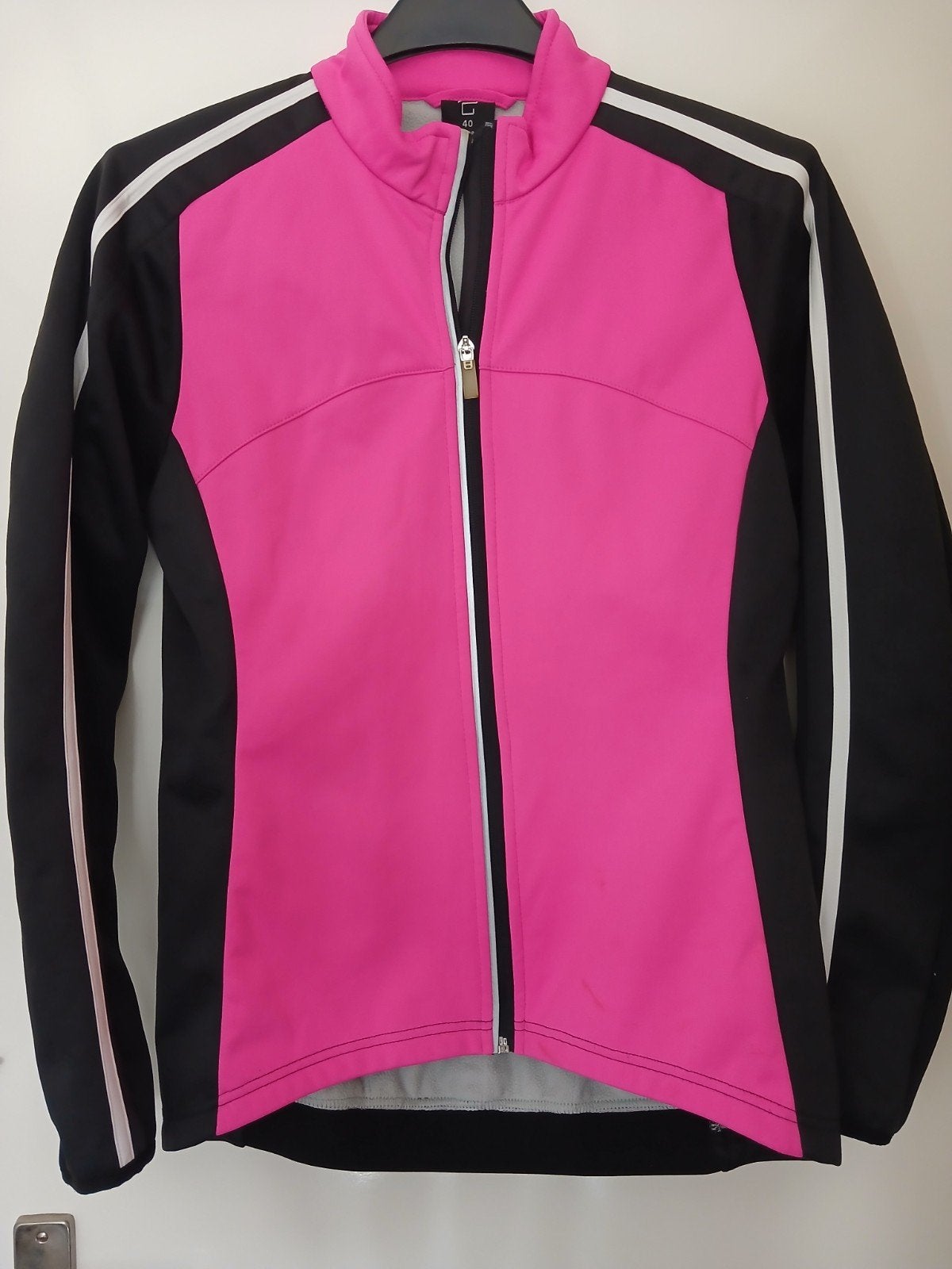 leuk softshell sportjack, Maat 38/40 (M), Overige typen, Ophalen of Verzenden, Zo goed als nieuw