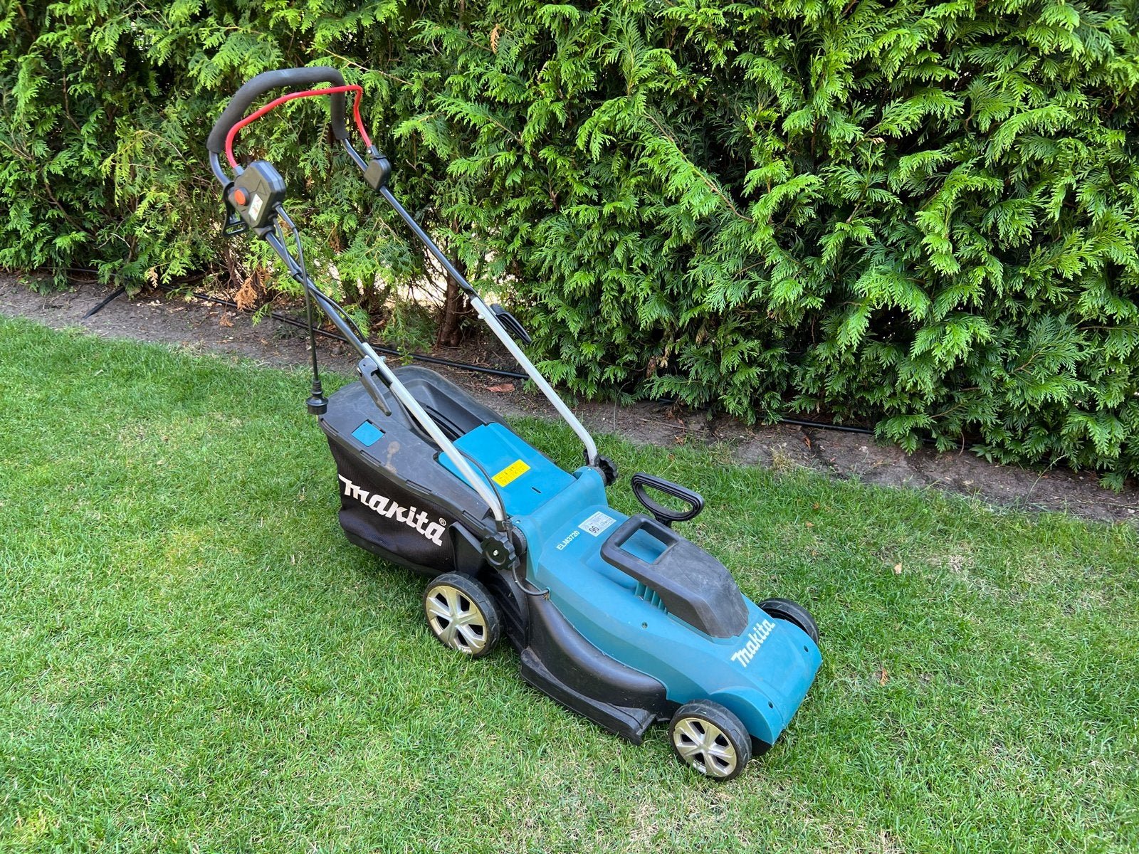 Makita ELM3720 Elektrische Grasmaaier, Ophalen, Cirkelmaaier, Gebruikt, Elektrische grasmaaier