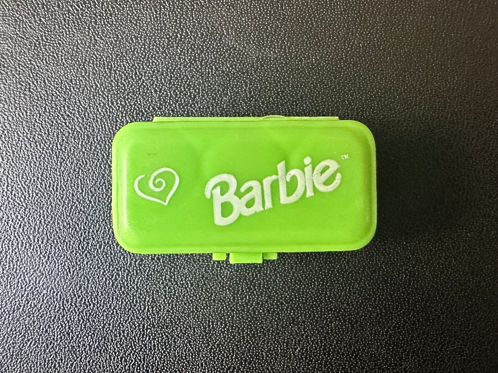Zeldzaam: mini verfdoosje van Barbie, Ophalen of Verzenden, Nieuw, Accessoires