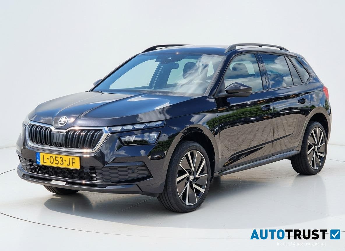Skoda Kamiq 1.0 TSI Sport Business CRUISE DAB CARPLAY, Gebruikt, Zwart, Origineel Nederlands, Automatische klimaatregeling