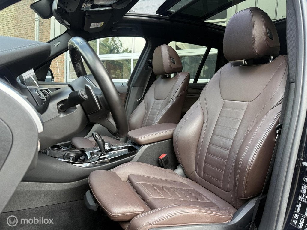 BMW X3 xDrive30i M Sport Panodak Navi 19 inch Virtual Leer C, Auto's, Automaat, 1998 cc, 252 pk, Zwart