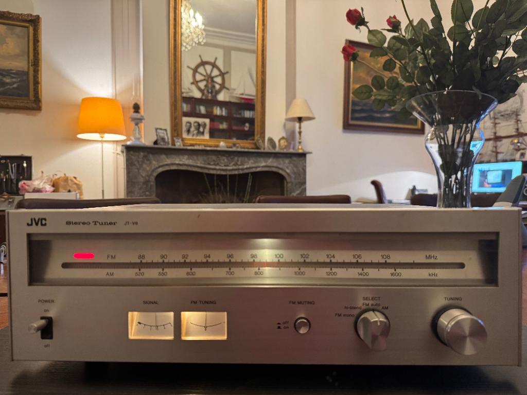 JVC JT V6 Stereo Tuner Jaren 70 Vintage Solid State ZELDZAAM, Audio, Tv en Foto, Tuners, Ophalen of Verzenden, Gebruikt, Analoog
